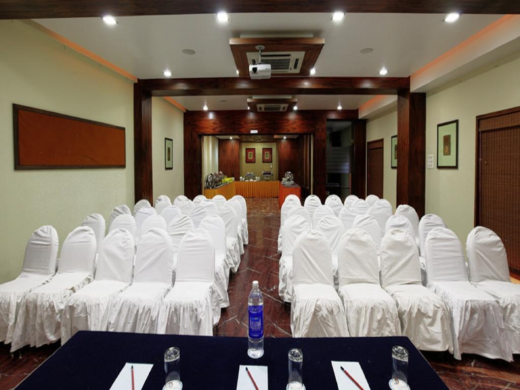 Hotel Mayura Rāipur Udogodnienia zdjęcie
