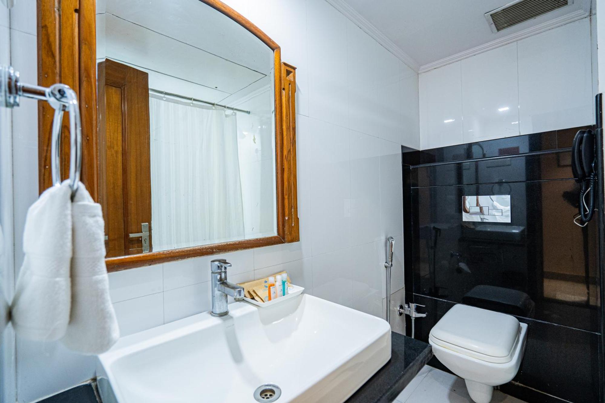 Hotel Mayura Rāipur Zewnętrze zdjęcie