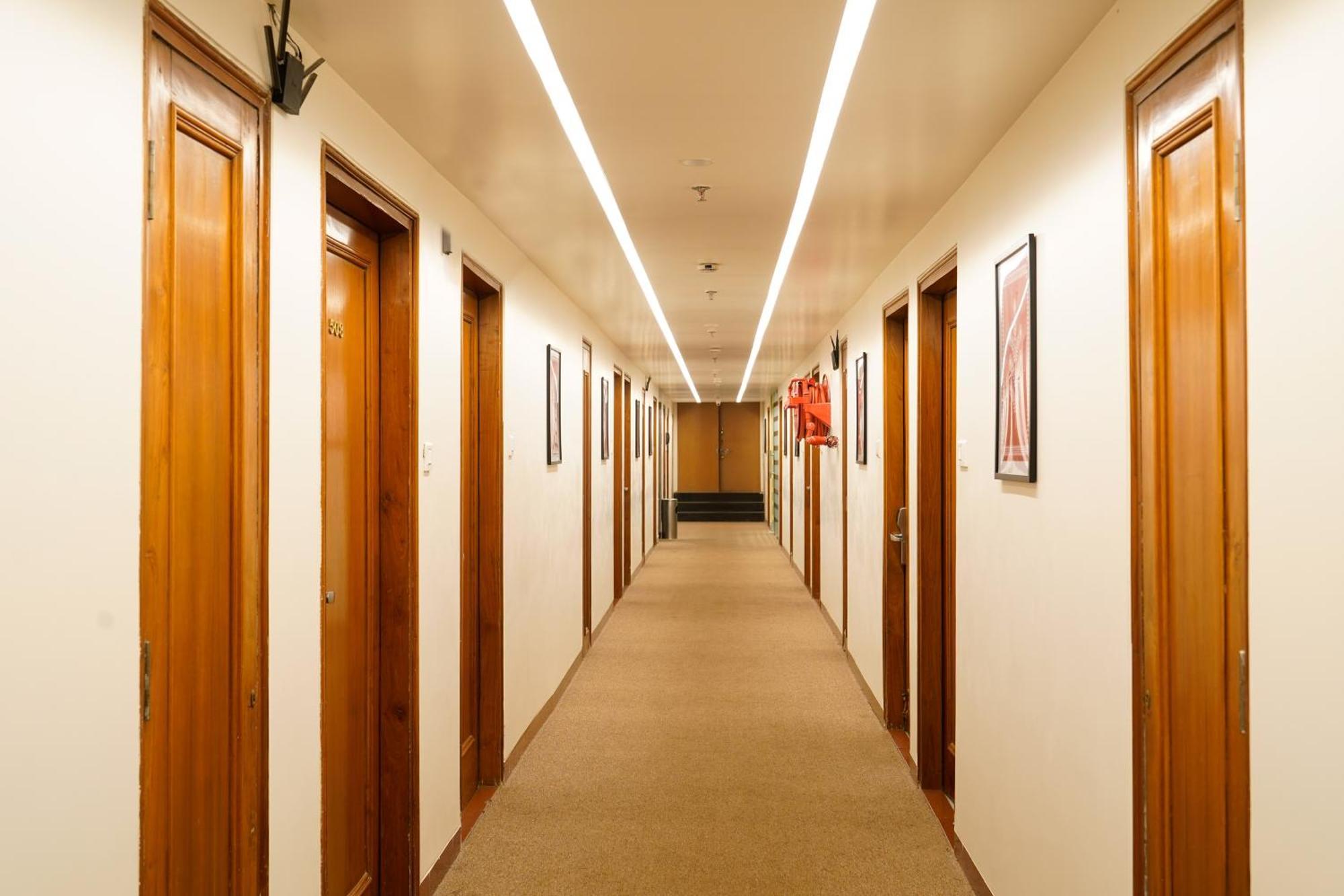Hotel Mayura Rāipur Zewnętrze zdjęcie
