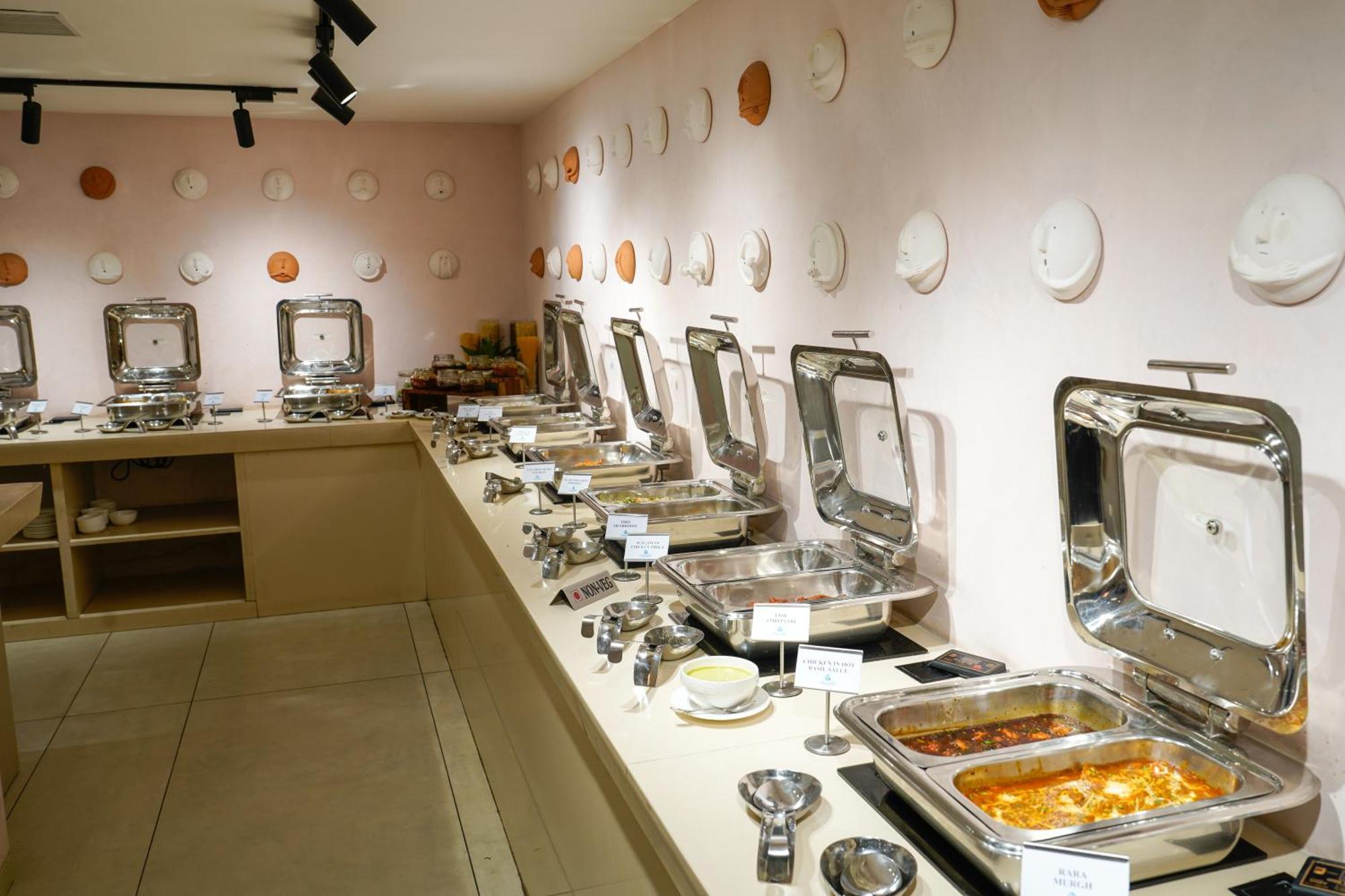 Hotel Mayura Rāipur Zewnętrze zdjęcie