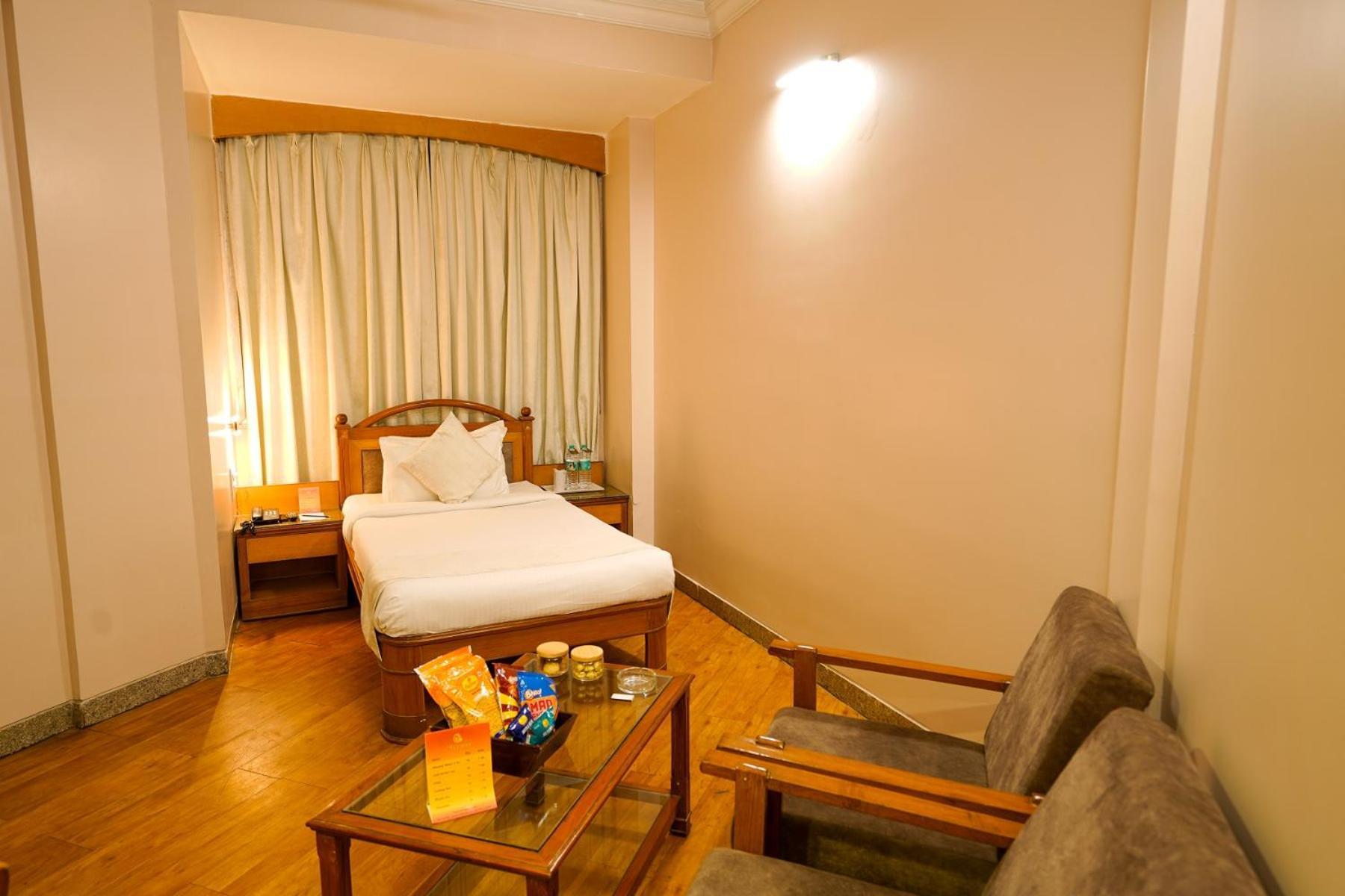 Hotel Mayura Rāipur Zewnętrze zdjęcie
